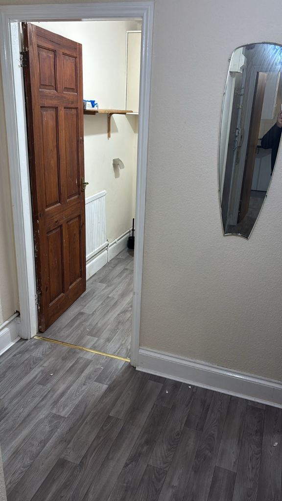 One bed flat  fully furnished to let