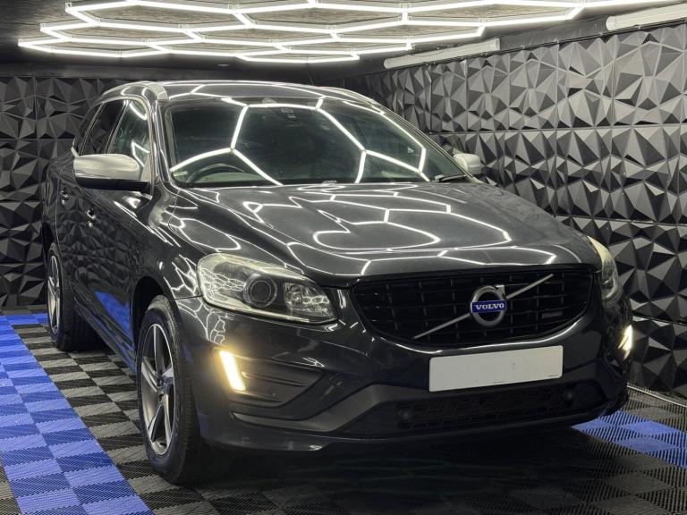  Volvo XC60 2.4 D5 R-Design Lux Nav Geartronic AWD Euro 5 5dr Diesel Automatic