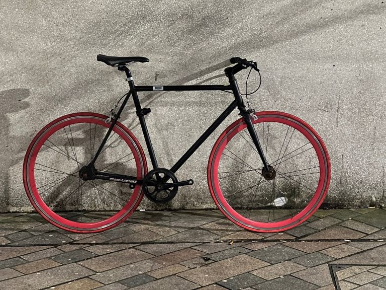 Challenge single speed bike with fixed gear/flip flop hub- size 