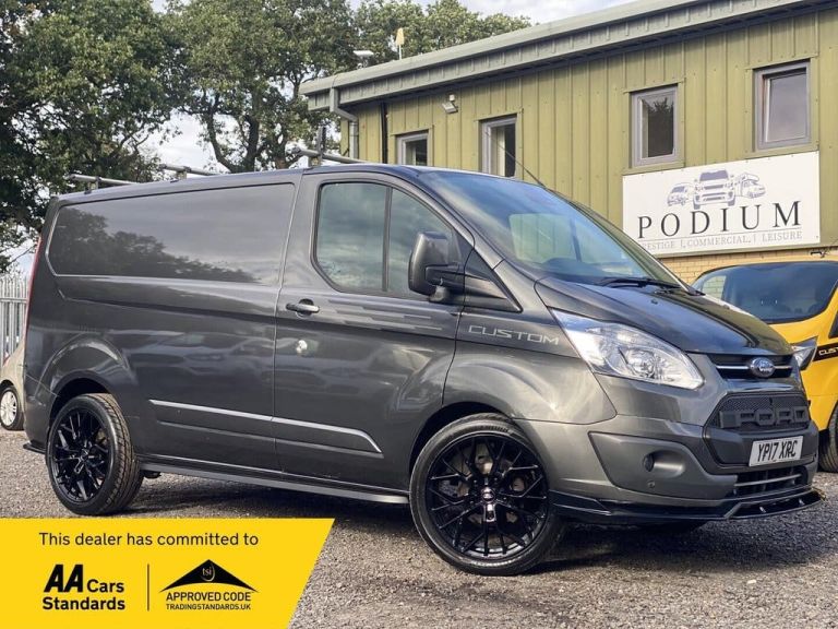 2017 Ford Transit Custom 2.0 TDCi 130ps Low Roof Limited Van PANEL VAN DIESEL Manual