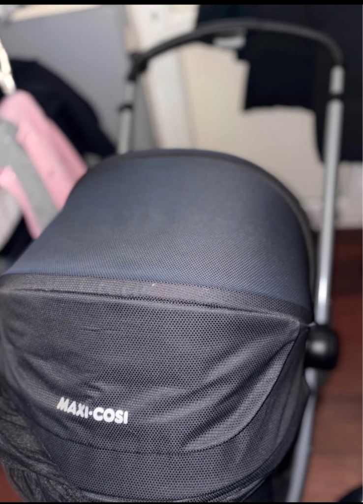 Maxi-Cosi Pushchair - Black, Good Condition