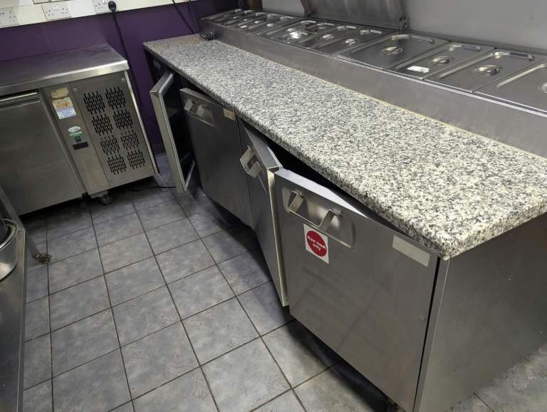 4 door salad prep fridge £800