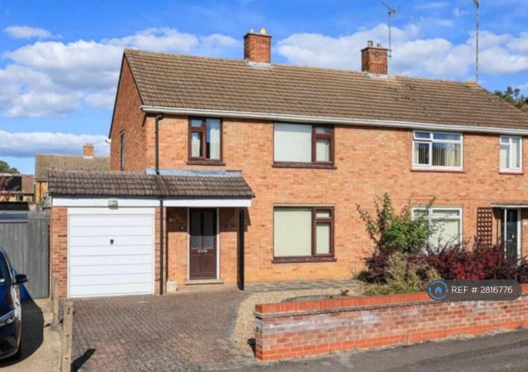 1 bedroom in Gunning Way, Cambridge, CB4 (#2816776)