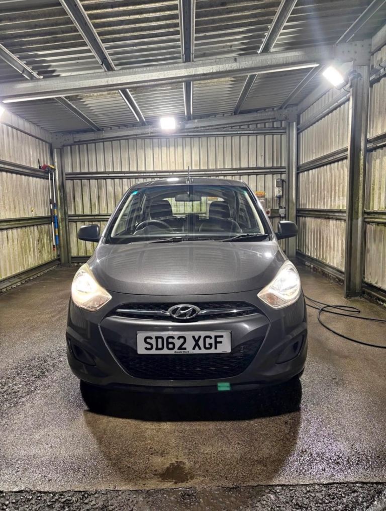 Hyundai i10, fresh service & clean MOT, LOW MILEAGE