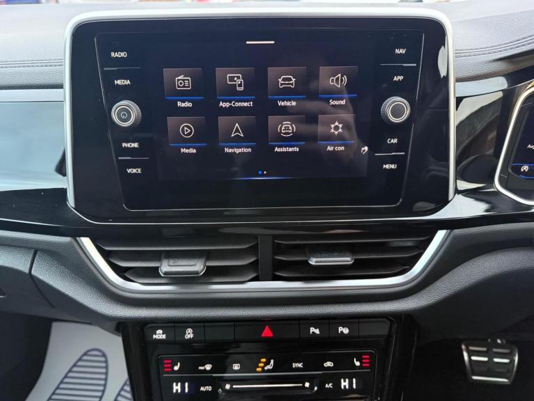 VOLKSWAGEN T-ROC 1.5 TSI R-Line DSG Euro 6 (s/s) 5dr 2022