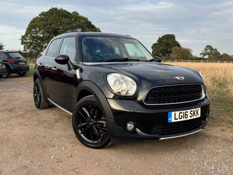 2016 MINI Countryman 1.6 Cooper Countryman SUV Petrol Manual
