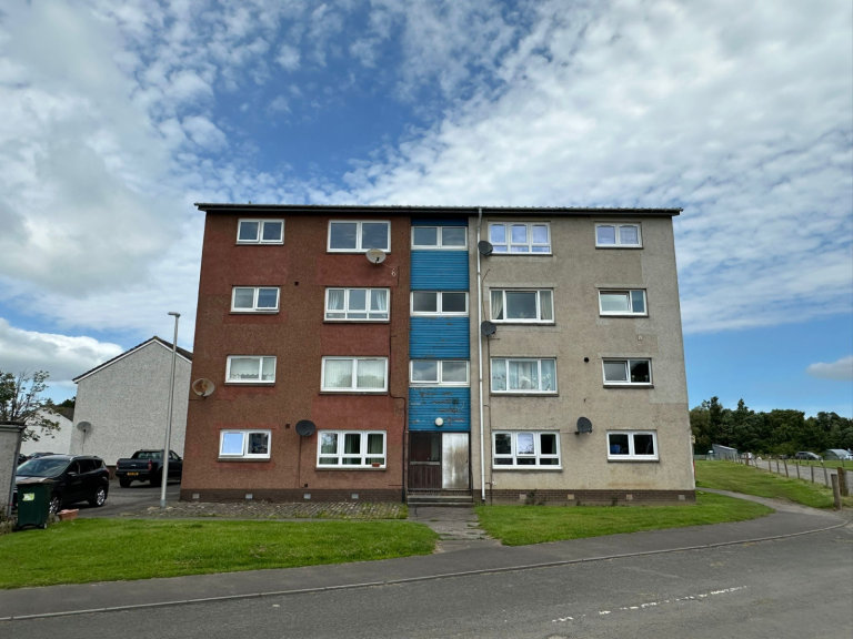 2 bedroom flat in 69 Bute Drive, Perth, Perth And Kinross, PH1 3BP