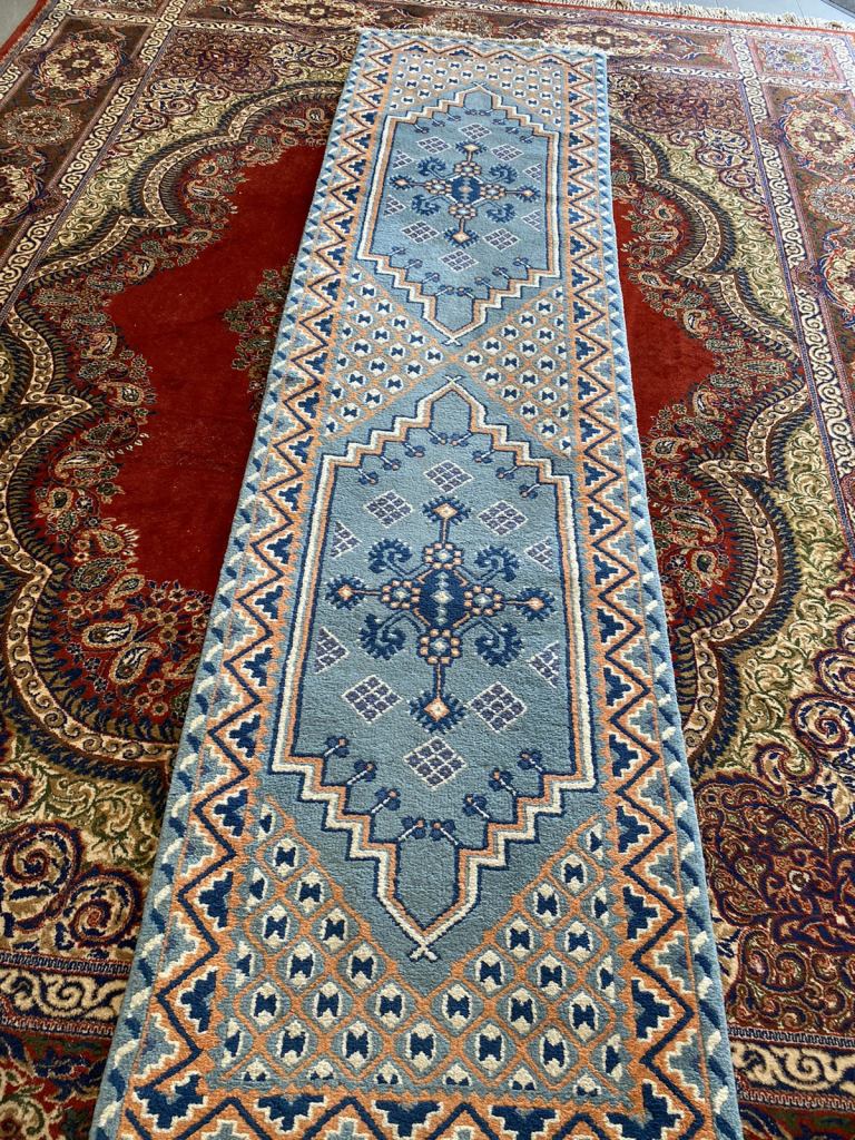 Beautiful handmade runner 80x305cm