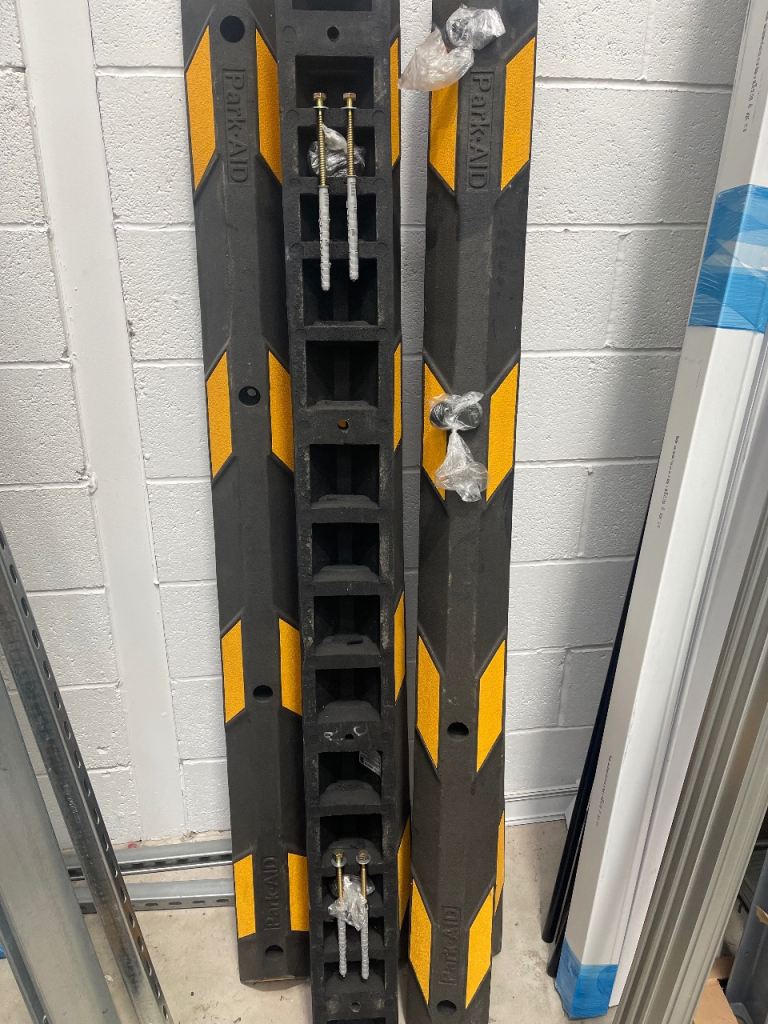 Car parking aid / stop ramp x 1 