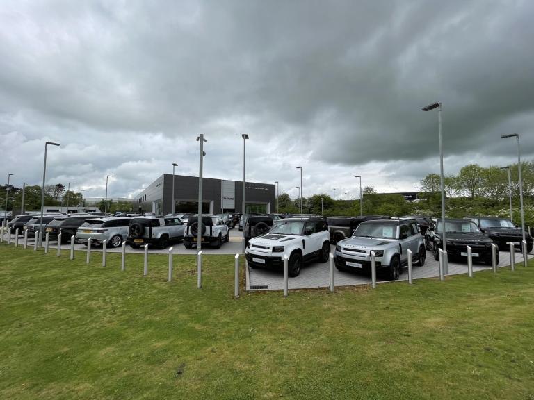 2025 Land Rover Defender 110 3.0 D250 MHEV X-Dynamic HSE Auto 4WD Euro 6 (s/s) 5dr SUV Automatic