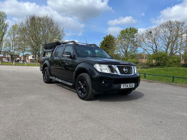 2014 Nissan Navara 2.5 dCi Tekna Auto 4WD Euro 5 4dr Pickup Diesel Automatic