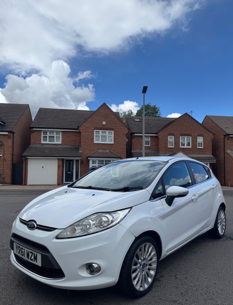 Ford, FIESTA, Hatchback, 2011, Manual, 1399 (cc), 5 doors