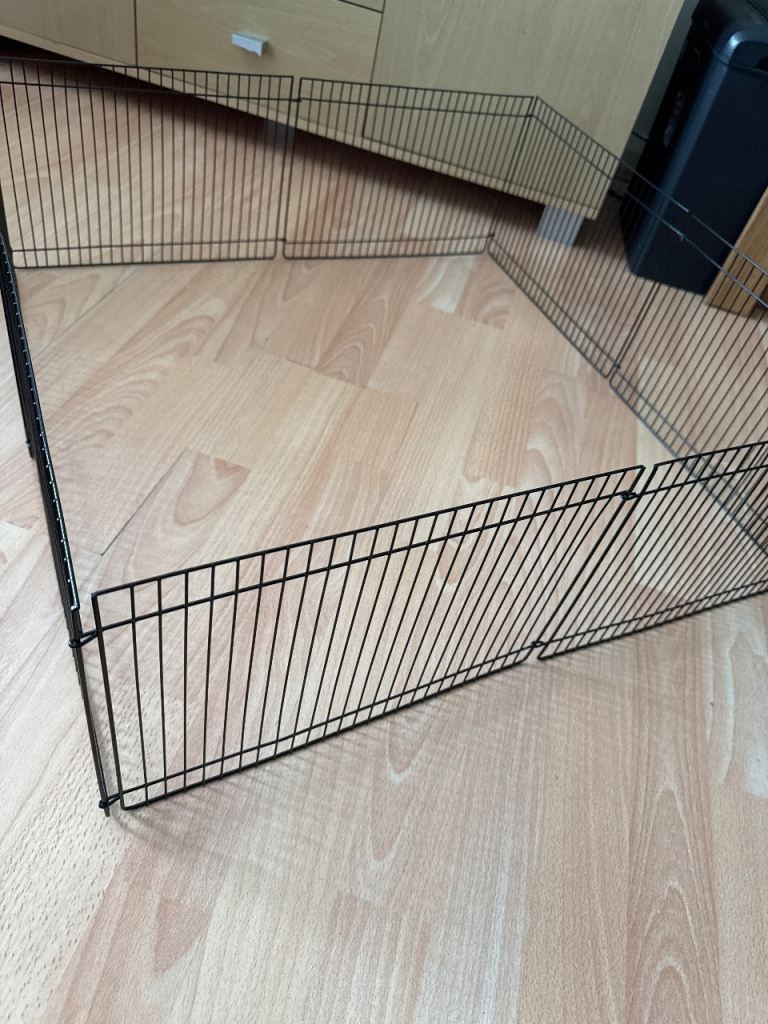 Small animal play pen