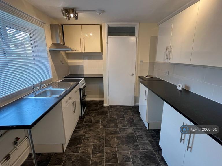 2 bedroom flat in Douro Place, Norwich, NR2 (2 bed) (#2868486)