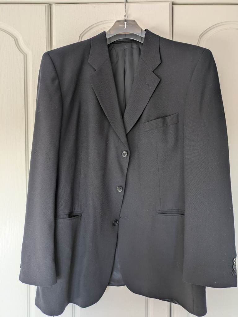 Scott and Taylor suit incl 2 pairs trousers