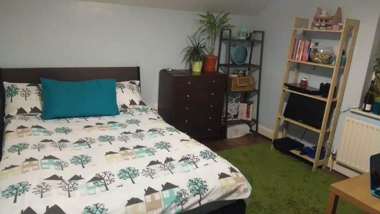Double Room - Willesden Green 2/3 Zone / Jubilee Line / SOME BILLS INCLUDED