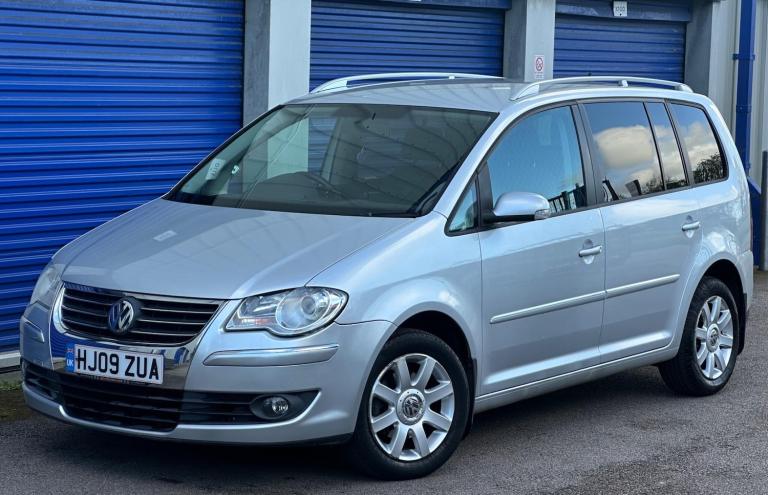2009 Volkswagen Touran 2.0 TDI Sport 5dr DSG MPV DIESEL Automatic