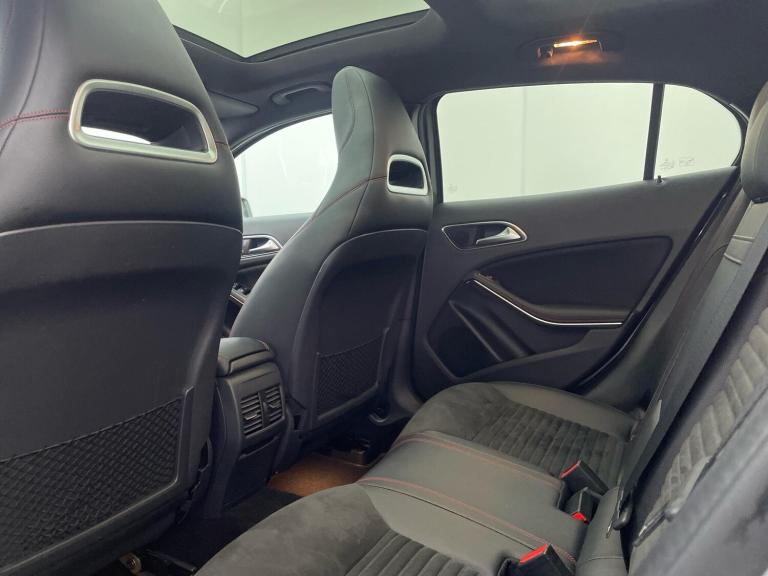 2015 Mercedes-Benz GLA GLA 220d 4Matic AMG Line 5dr Auto [Prem Plus] ESTATE DIESEL Automatic