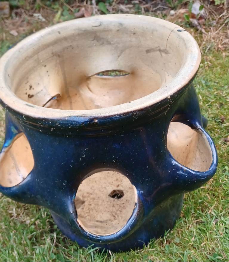 image for Lovely blue pot 