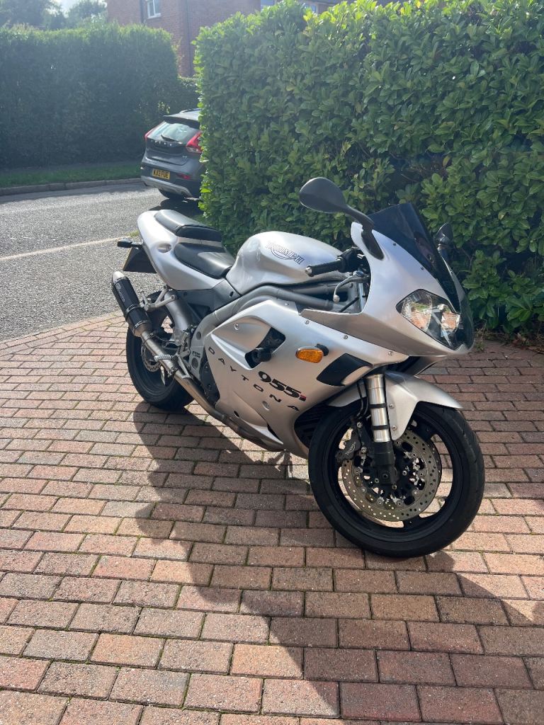 Triumph, DAYTONA, 2002, 955 (cc)