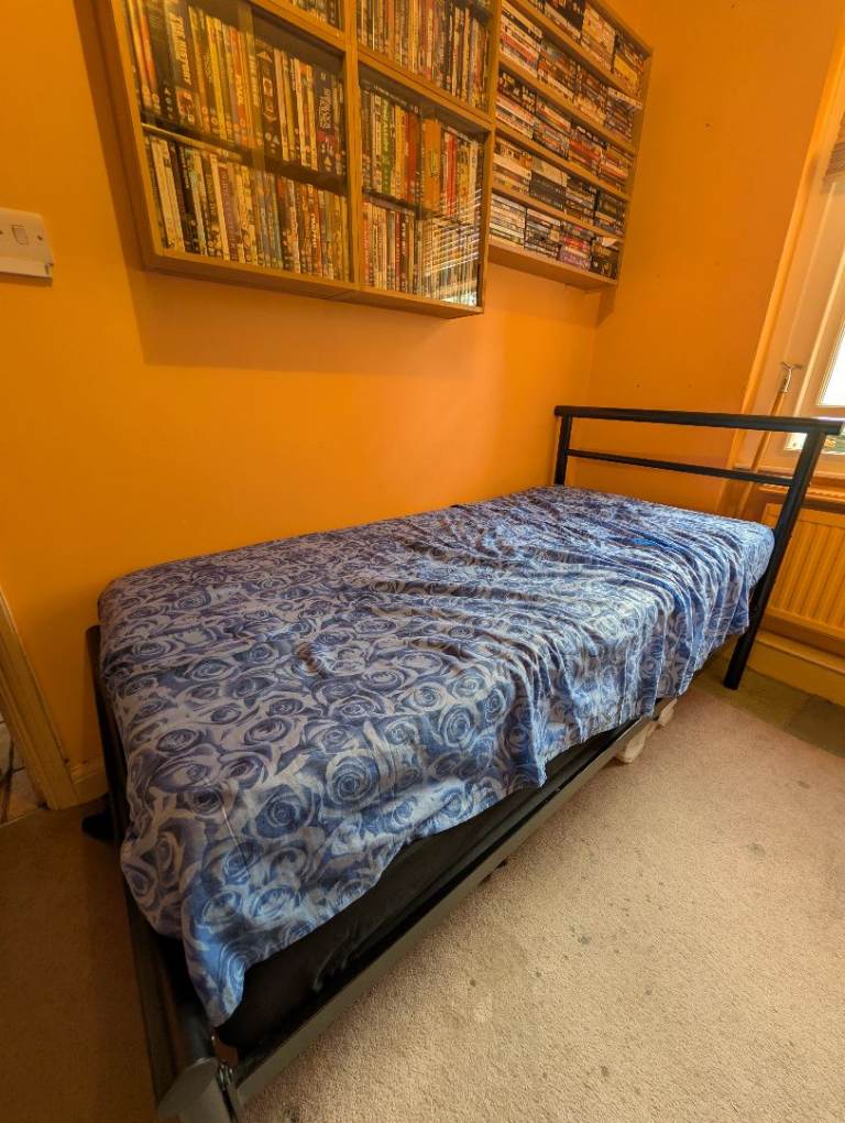 Metal Single Bed Frame – Black, Good Condition