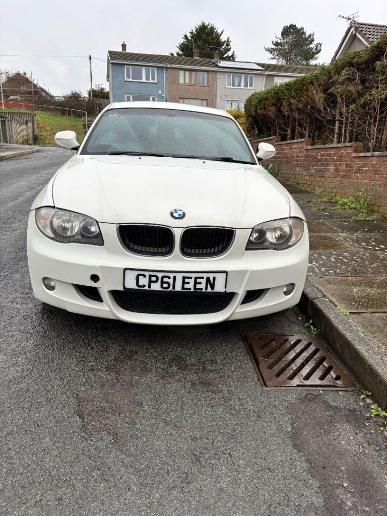 BMW, 1 SERIES, Hatchback, 2011, Manual, 1995 (cc), 3 doors