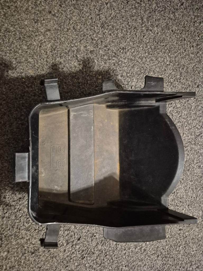 Gsx1400 underseat luggage box