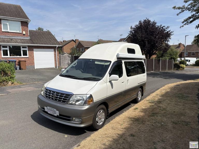 Toyota Grand Hiace