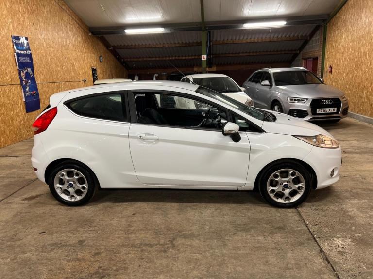 2011 Ford Fiesta 1.4 Zetec 3dr HATCHBACK PETROL Manual