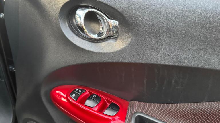 2016 Nissan Juke 1.2 DiG-T N-Connecta 5dr HATCHBACK PETROL Manual