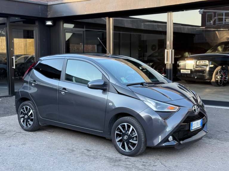 LEFT HAND DRIVE 2021 TOYOTA AYGO 1.0 VVT-i X-CLUSIV 16K MILES ITALIAN REG LHD