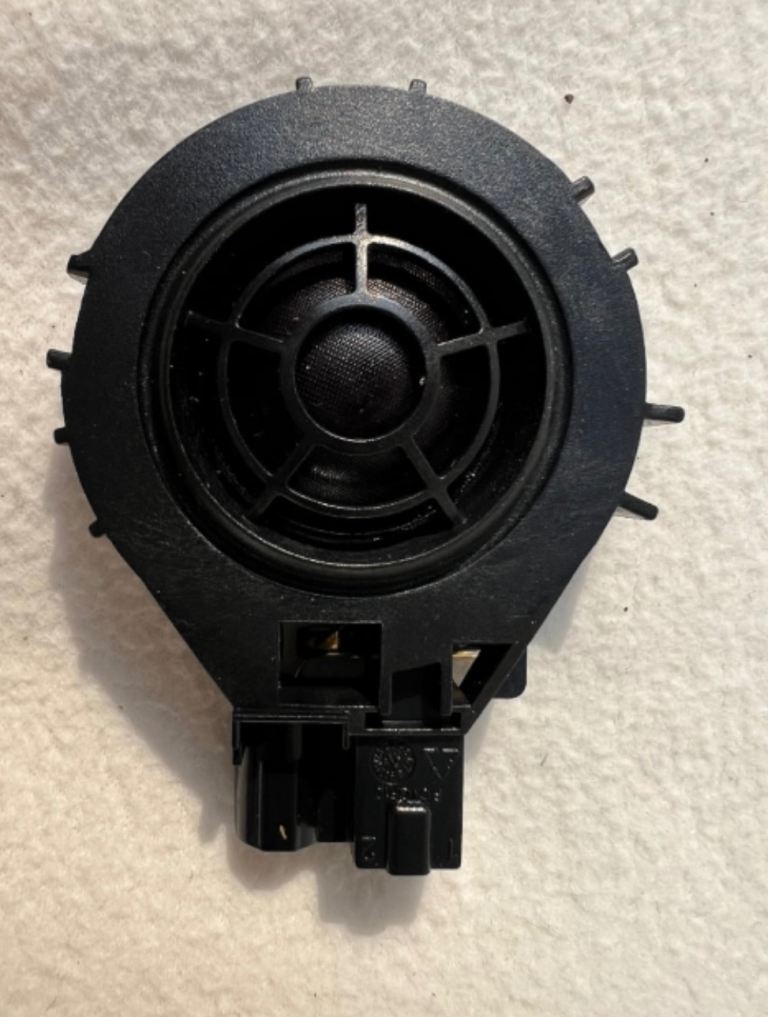 Audi speaker