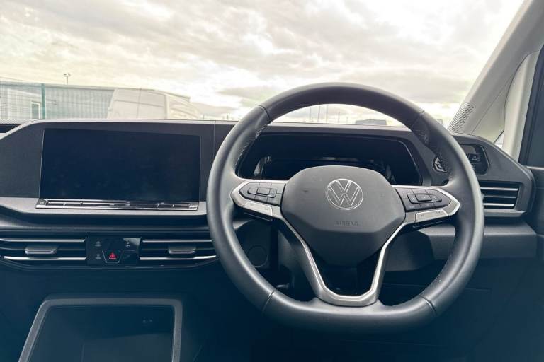 2024 Volkswagen Caddy Maxi 2.0 TDI 122 Life 5dr DSG Van DIESEL Automatic