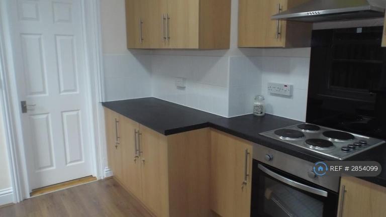 1 bedroom in Broomfield Road, Chelmsford, CM1 (#2854099)