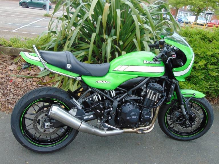 Kawasaki ZR900 Z900 Cafe candy tone green 2019 superb modern retro light & Fast 