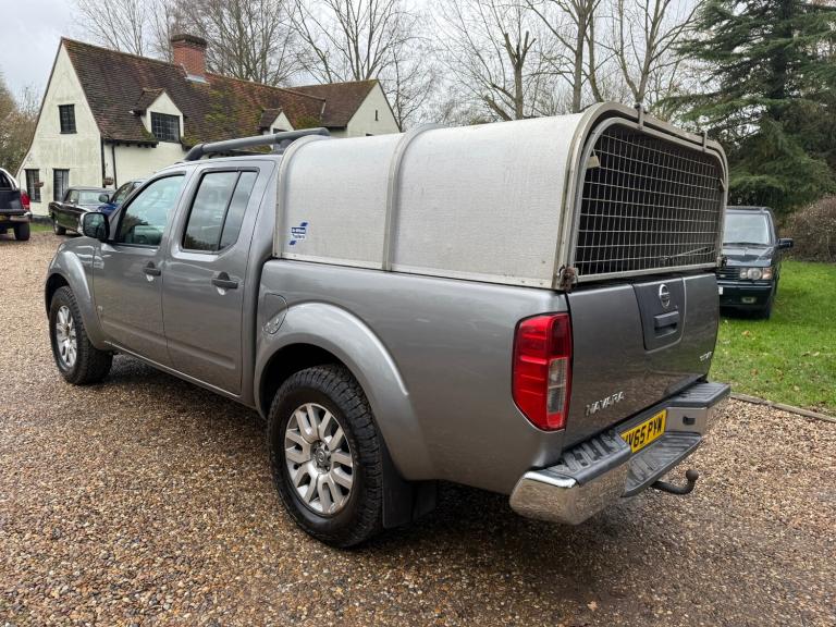 2015 Nissan Navara Double Cab Pick Up Outlaw 3.0dCi V6 231 4WD Auto PICK UP Diesel Automatic