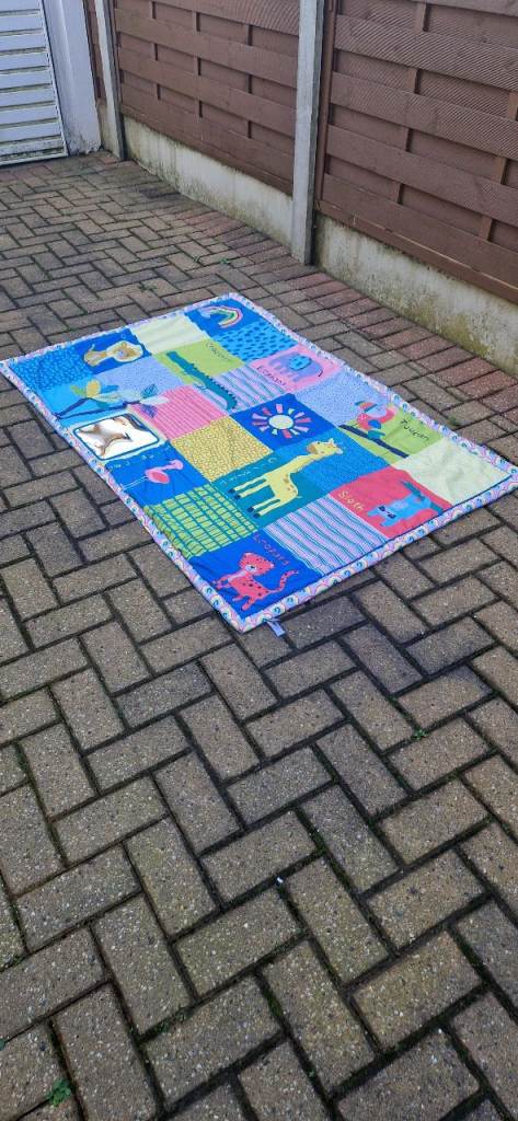 CHAD VALLEY PLAYMAT. EXCELLENT CONDITION.