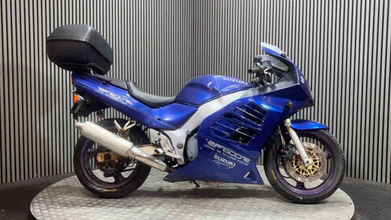 Suzuki RF 1994 RUNNING PROJECT BIKE CLASSIC SPARES OR REPAIR 600CC