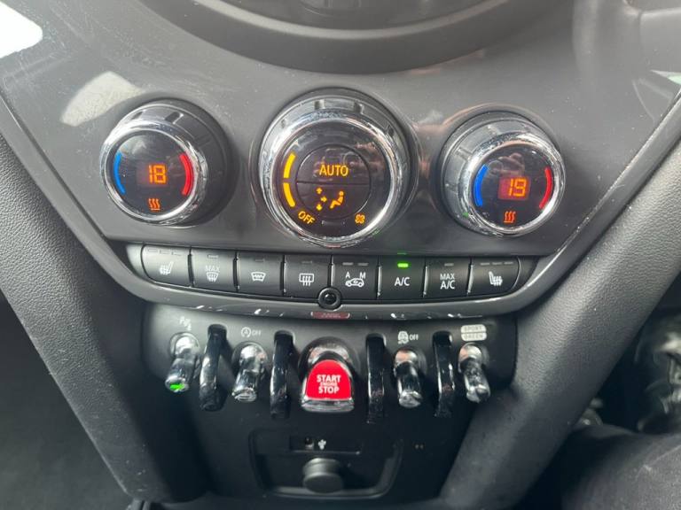 2019 19 MINI COUNTRYMAN 1.5 COOPER SUV 5DR PETROL STEPTRONIC EURO 6 (S/S) (136 P