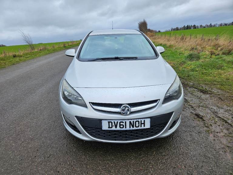 Vauxhall, ASTRA, Hatchback, 2011, Manual, 1598 (cc), 5 doors