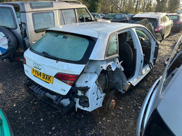 2014 AUDI A3 WHITE BREAKING SPARES PARTS