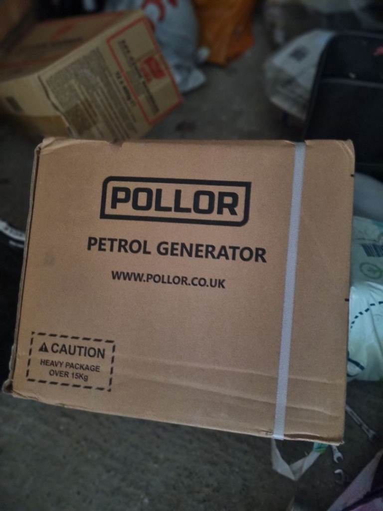 Pollor 600W Portable Petrol Generator — 230V — Brand New