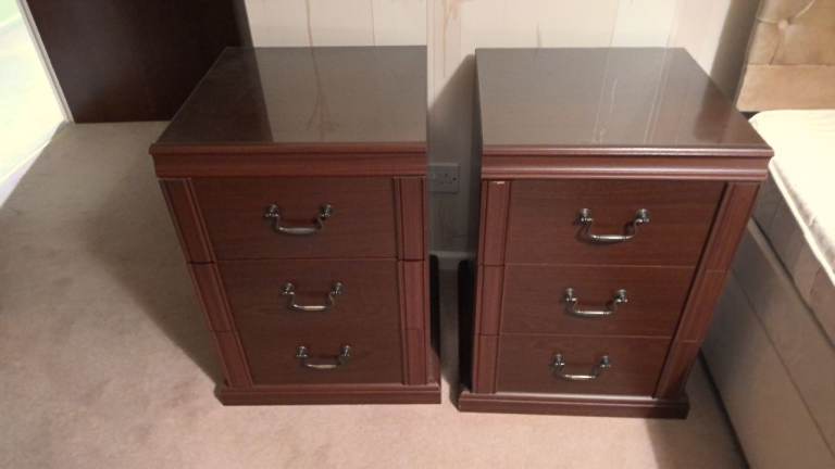 2 solid wood matching bedside cabinets with 3 drawers