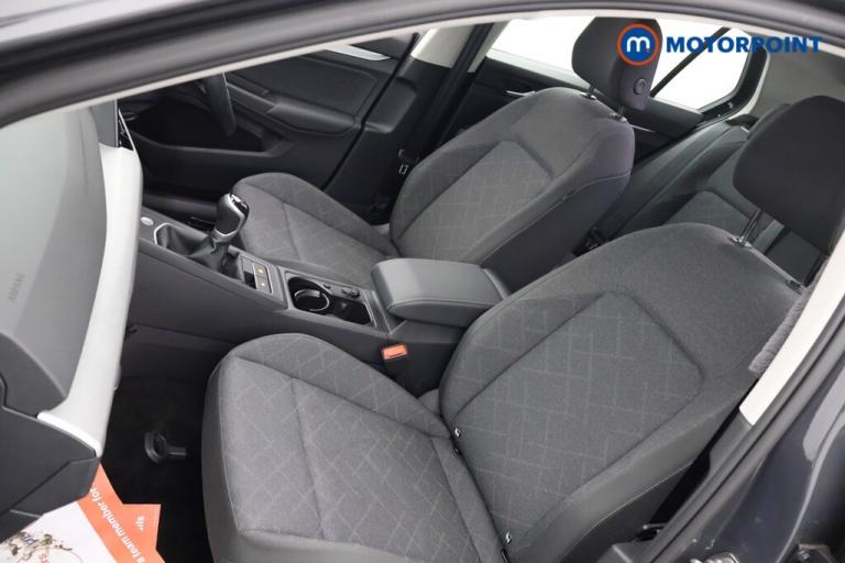 2022 Volkswagen Golf 1.5 TSI Life 5dr Hatchback Petrol Manual