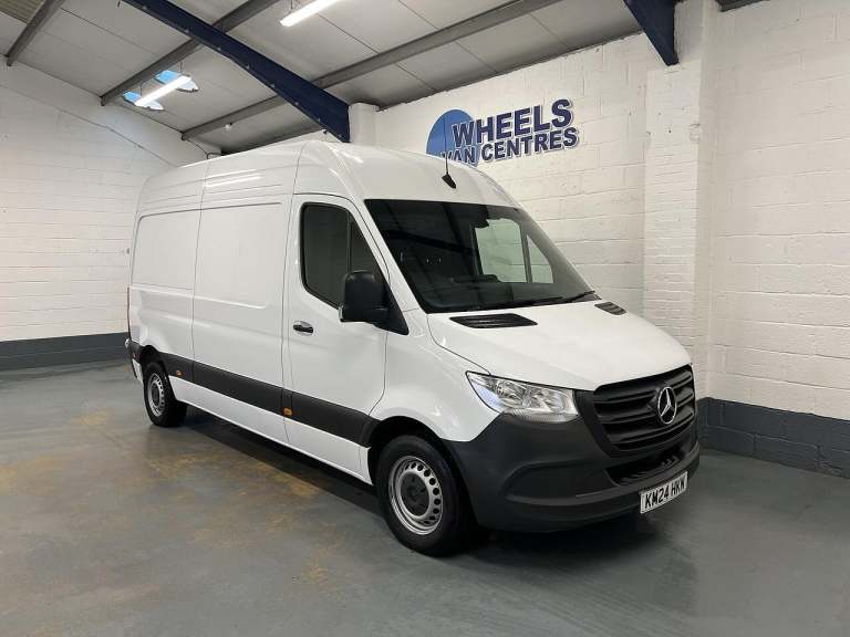 2024 Mercedes-Benz Sprinter 3.5t H1 Premium Van PANEL VAN DIESEL Manual
