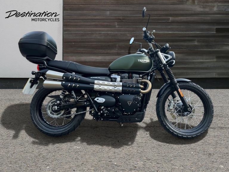 2025 Triumph SCRAMBLER 900 green 5 speed Manual