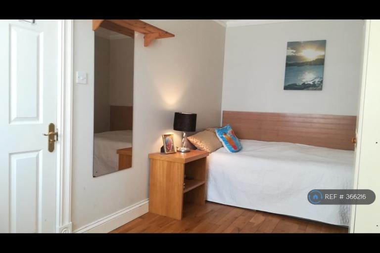 1 bedroom in Torrington Gardens, Greenford, UB6 (#366216)