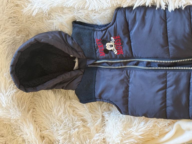 Kids (6-9 months )Disney Mickey Mouse Padded Bodywarmer with Hood 💙