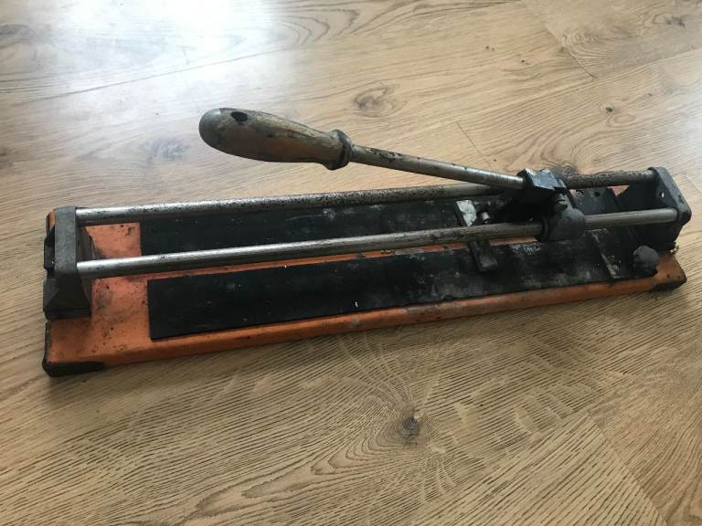 tile cutter