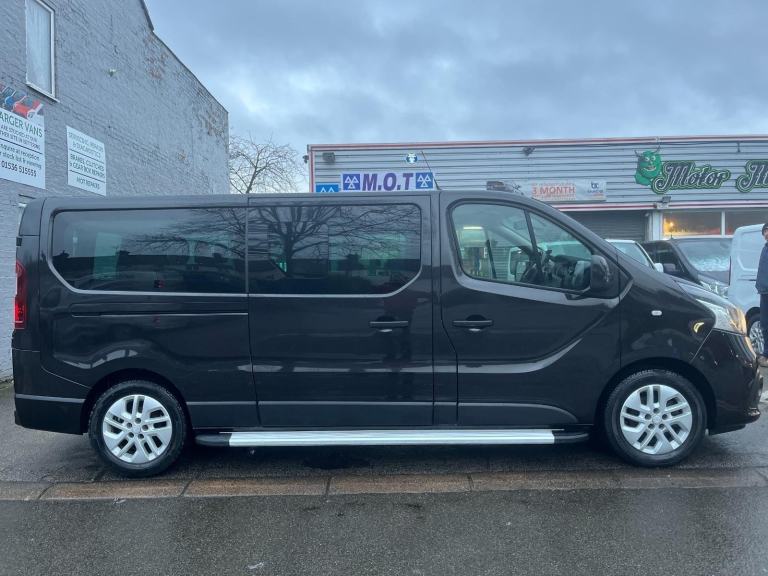 Renault Trafic LL29 Energy dCi 145 Sport Nav 8 Seat LWB Minibus  DIESEL 2016/16
